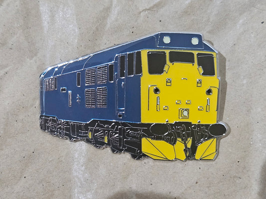 BR Blue Class 31 Enamel Brooch Pin Badge