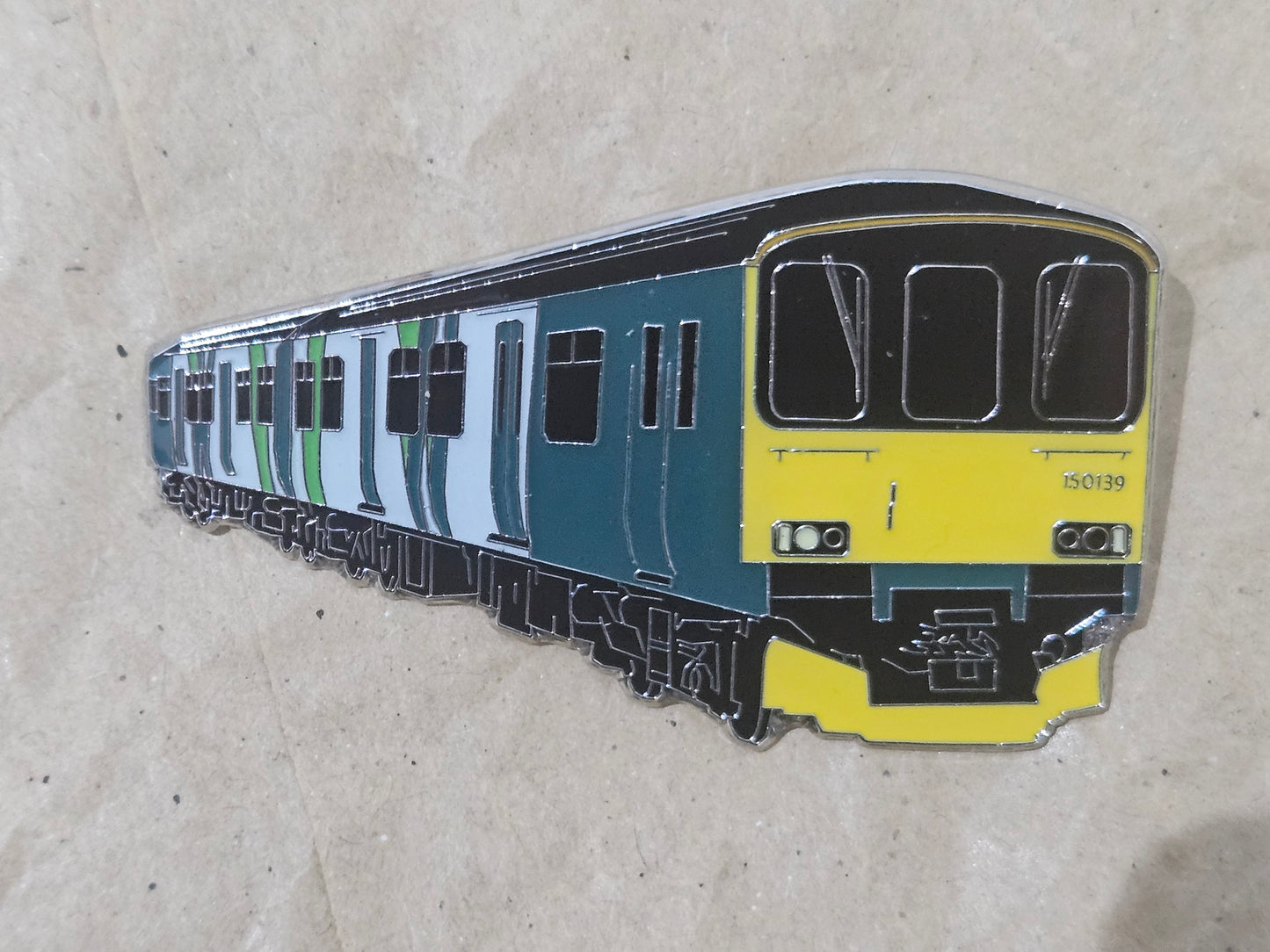 London NorthWestern Railway Class 150 Enamel Brooch Pin Badge