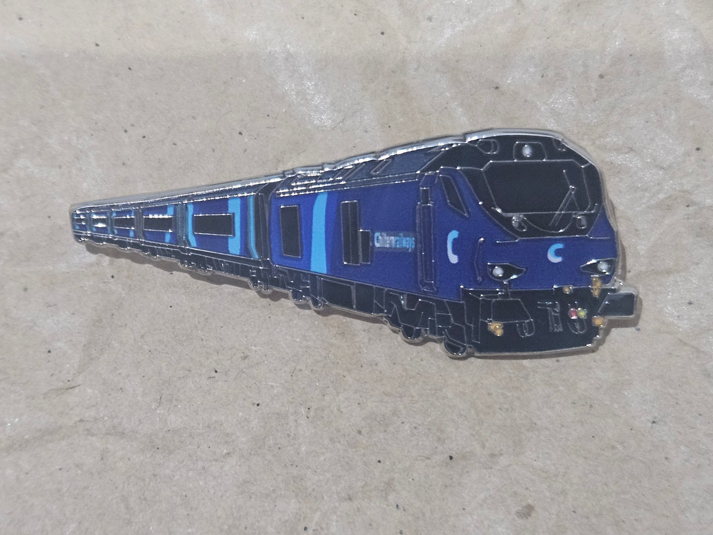 Chiltern Class 68 + Mk5A Enamel Brooch Pin Badge