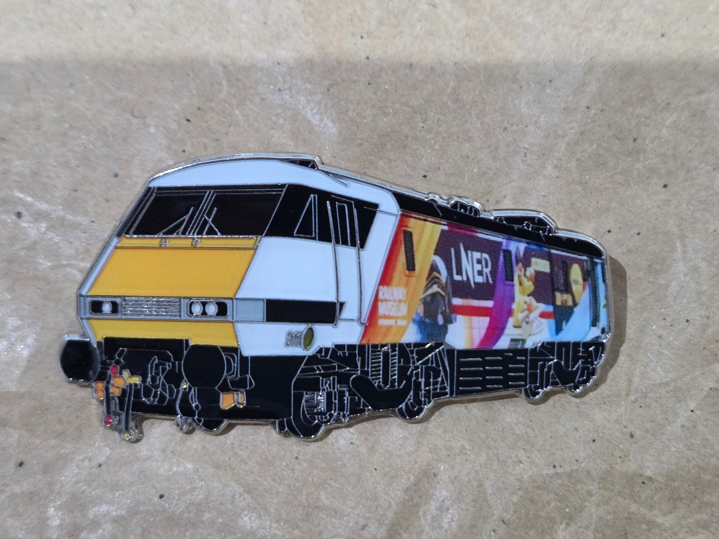 LNER Class 91 (91 150 - National Railway Museum) Enamel Brooch Pin Badge