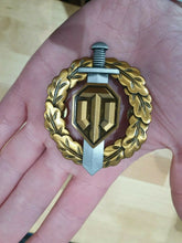 Load image into Gallery viewer, World Of Tanks - Top Gun Medal Badge
